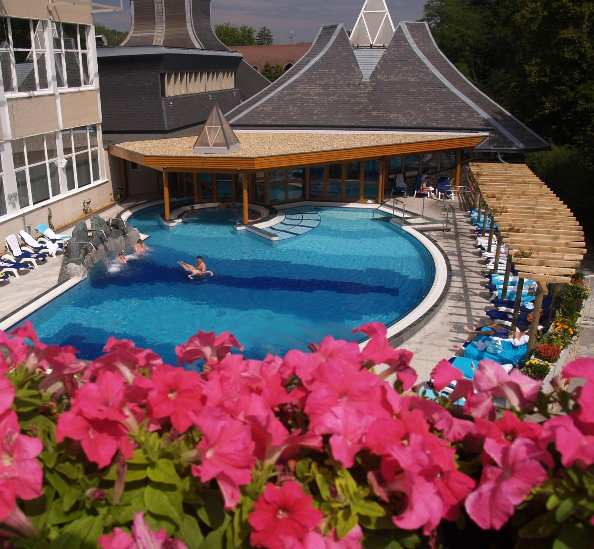 Ensana Thermal Heviz Exterior photo