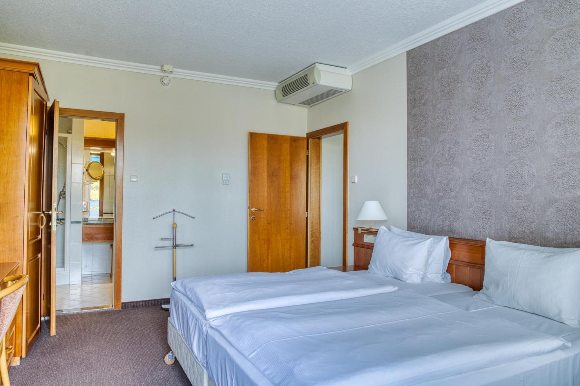 Ensana Thermal Heviz Room photo